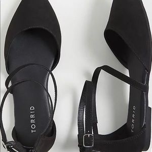 Torrid black faux suede flats size 7